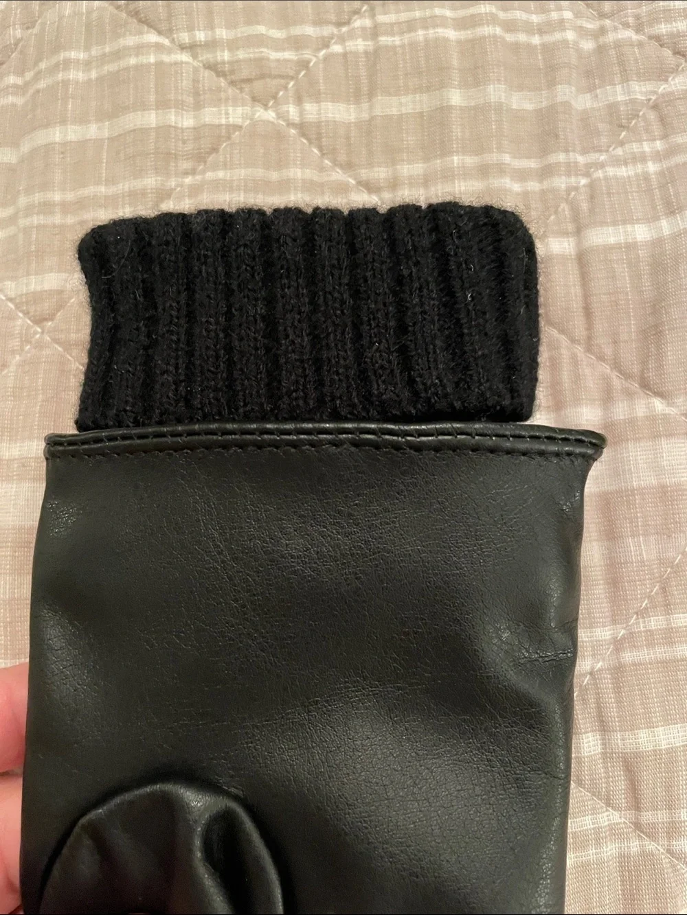 Black Leather-Style Knit Cuff women’s small medium  Gloves